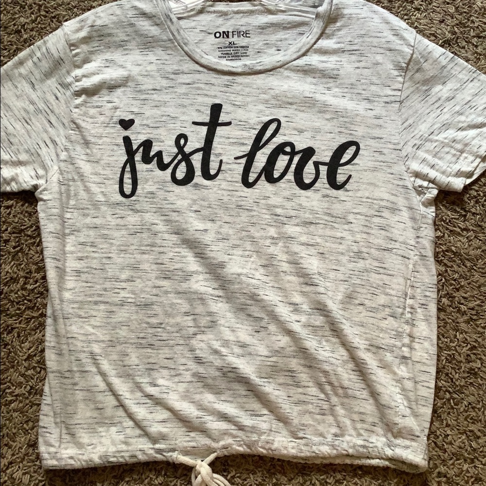 Gray and black graphic cropped crew neck shirt